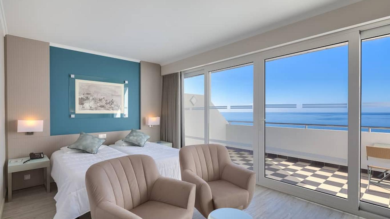 Hotel Orca Praia