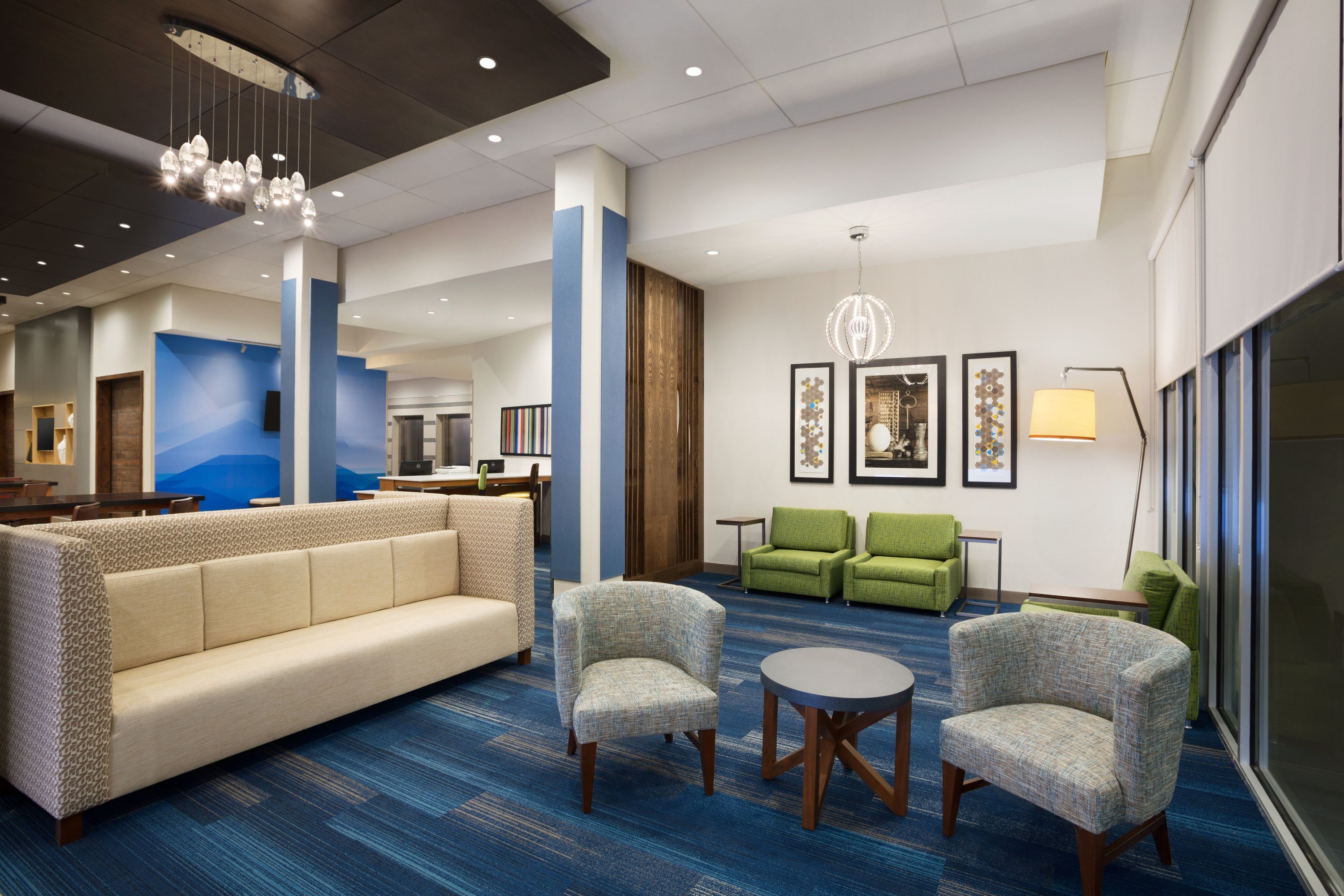 Holiday Inn Express & Suites Mcallen - Medical Center Area By IHG - מק'אלן - טרקלין