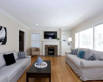 Gem in Midtown 4bedroom home-11 - Atlanta - Sala de estar