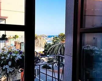 B&B Il Porticciolo Portoscuso - Portoscuso - Balcon
