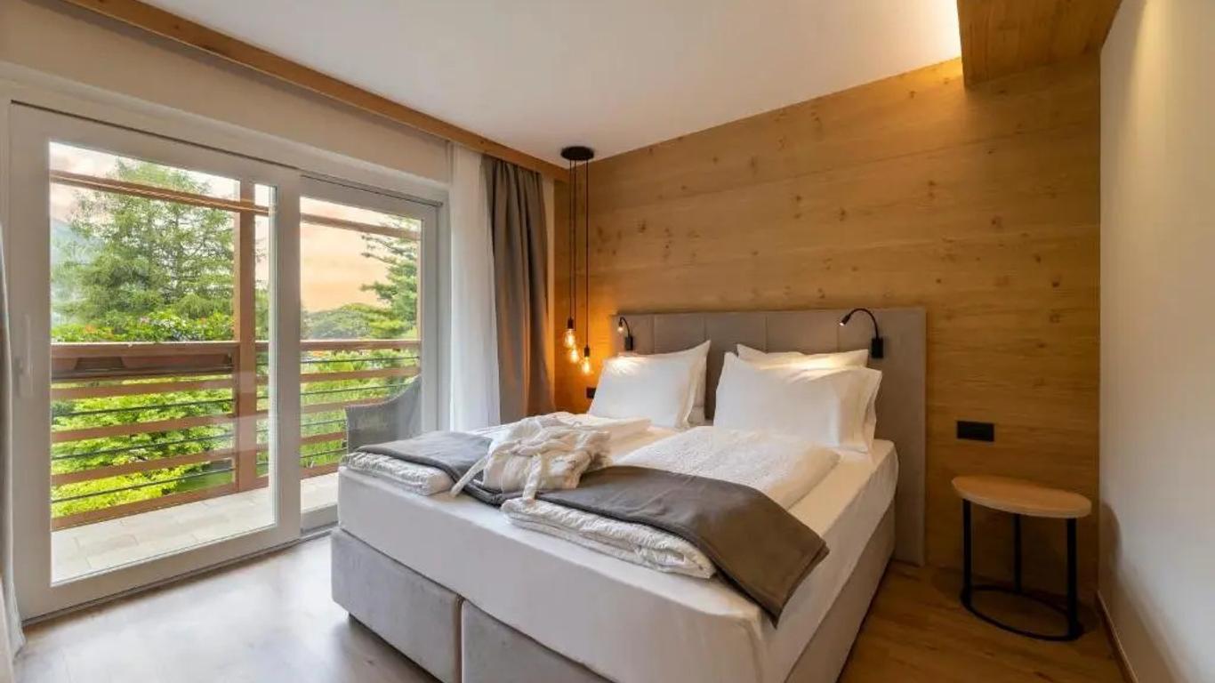 Lido Hotel & Apartments