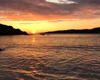 North Coast 500 Pods - Achmelvich