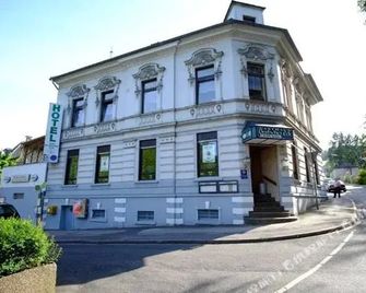 Hotel Zum Deutschen Eck - Velbert - Будівля