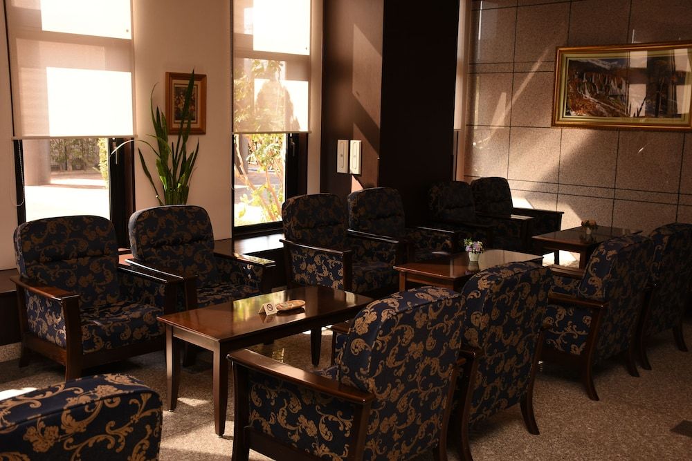 Hotel Route-Inn Koriyama Minami - Kōriyama - Lounge
