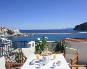 Regina Hotel - Skopelos - Balcón
