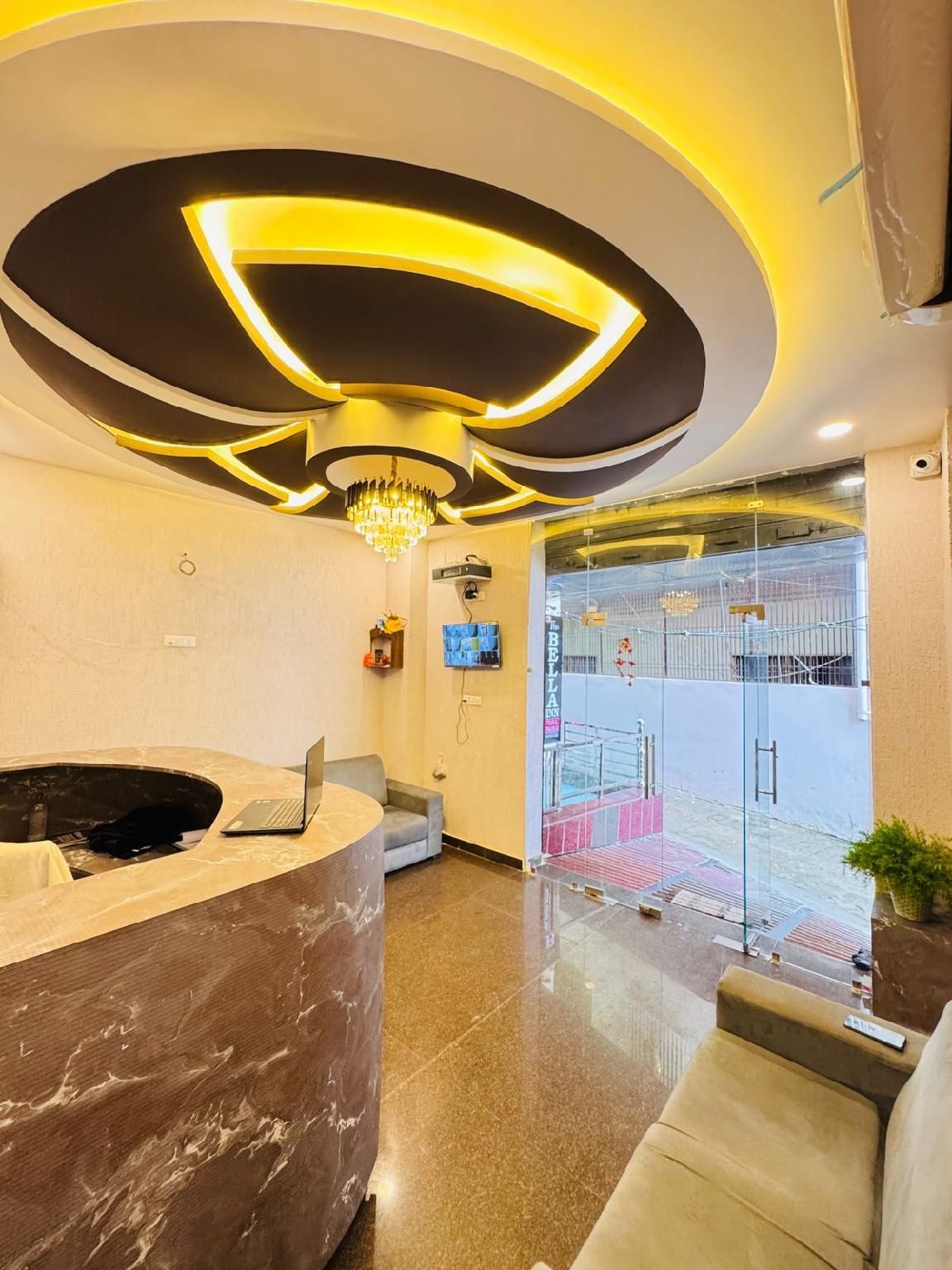 Shree Hari Kunj - ורנאסי - דלפק קבלה