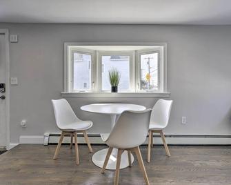 Charming Long Island Home Near Beaches & Golf - Bellmore - Comedor