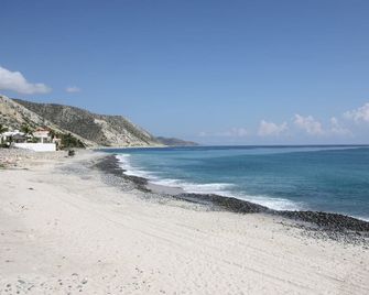 Casita Tortuga is a Beach Front over looking the Sea of Cortes. - Los Barriles - Beach