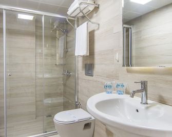 Kleopatra Atlas Hotel Adults Only - Alanya - Baño