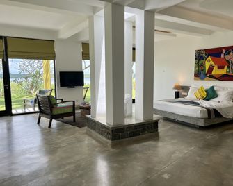 Buckingham Place - Tangalla