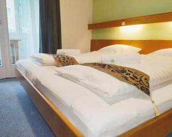 City Hotel Pforzheim - Pforzheim - Schlafzimmer