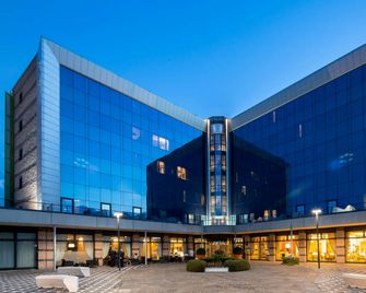 B&b Hotel Expo Verona Villafranca - Villafranca di Verona - Gebouw