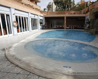 Hotel Tropic Relax - Finestrat - Bazén