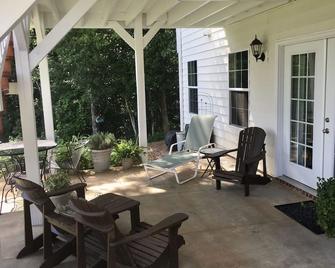 A Mighty Oak B&B - Pinnacle - Patio