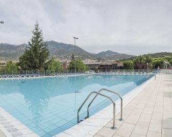 Berga Resort - Berga - Piscina