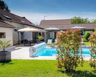 B&B L'Orée du Bois Bourgogne - Adults Only - Nuits-Saint-Georges - Piscine