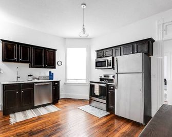 Quaint Escape for 2 Near Richmond Battlefield Park - Richmond - Cocina