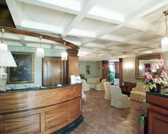 Hotel Quadrifoglio by Mancini - Roma - Recepción