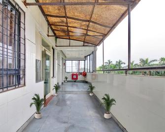Hotel Sunshine Inn - Нагпур - Балкон