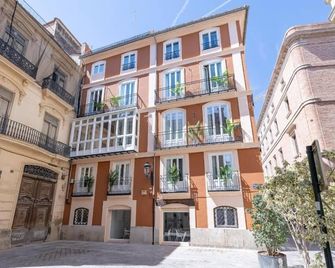 Residencia Universitaria Trinitarios - Valencia - Building