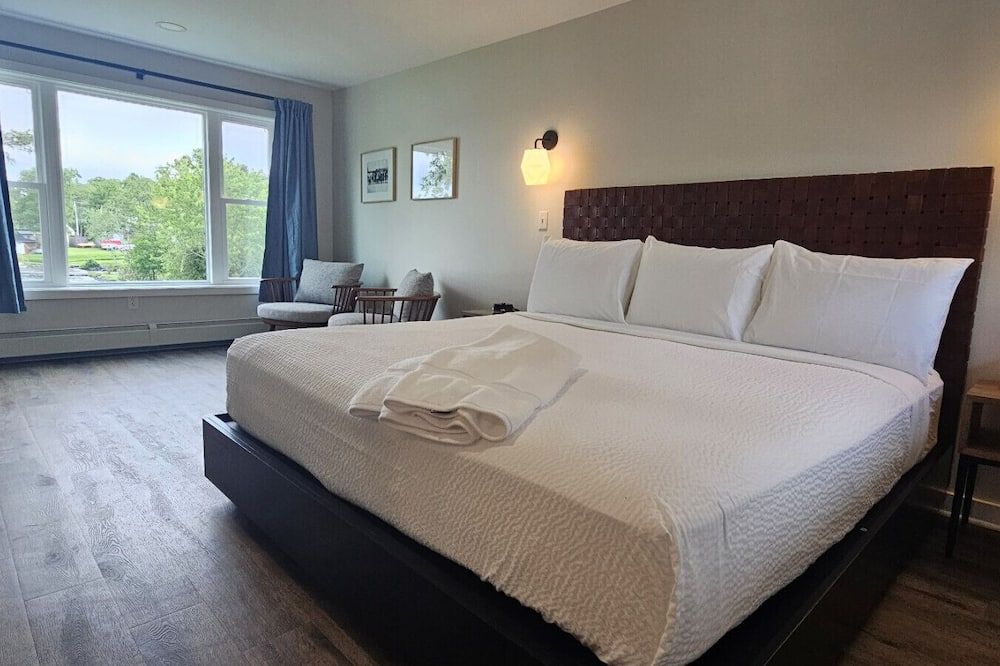 Juniper Motel-King Studiorm2pet Friendlylakefrontatv Access - Greenville - Habitación