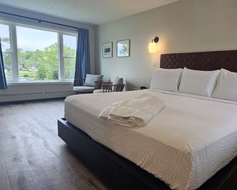 Juniper Motel-King Studiorm2pet Friendlylakefrontatv Access - Greenville - Habitación