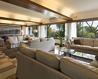 Hotel Garbi - Girona - Lounge