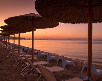 Hotel Pithari - Agía Triáda