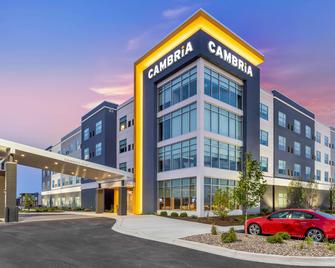 Cambria Hotel Davenport Quad Cities - Bettendorf - Budova