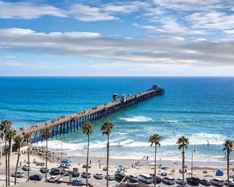Cw Oceanside Pier - Oceanside - Beach