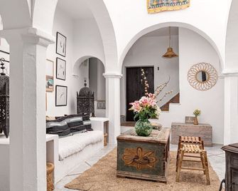 Eole Tarifa Rooms - טאריפה - דלפק קבלה