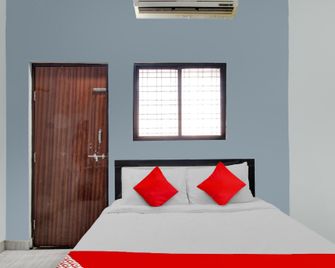 Hotel O Pritesh Deluxe - Nagpur - Bedroom