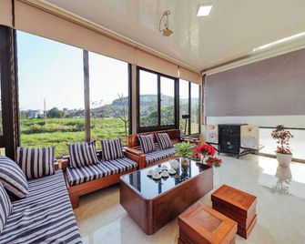 Phuong Nam Garden - Ba Vi - Sala de estar