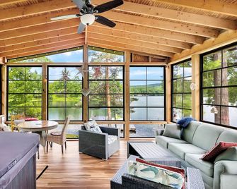 Lakefront Retreat Hot Tub, Dock, Kayaks, & Firepit - Averill Park