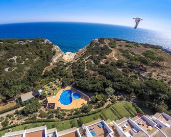 Rocha Brava Village Resort - Praia do Carvoeiro