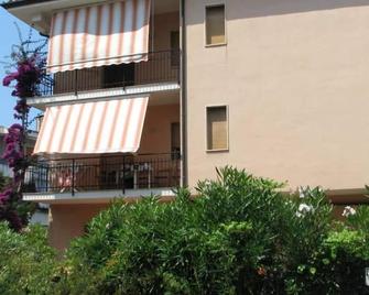 Apartment/ flat - Diamante - Diamante - Edificio