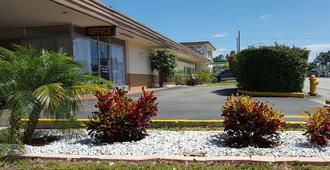 Parkway Inn Airport Motel Miami - Miami Springs - Gebouw