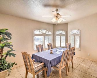 Cozy Lake Havasu House w/ Views - 1 Mi to Water! - Lake Havasu City - Dining room