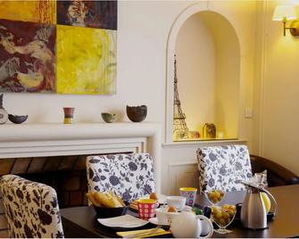 La Villa Paris - B&B - Parigi