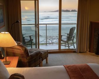 Long Beach Lodge Resort - Tofino - Olohuone