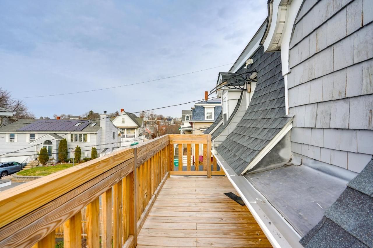 Apt in Historic Lynn Neighborhood: 2 Mi to Beach!