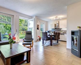 Ferienwohnung Ahorn - Zinnowitz - Comedor