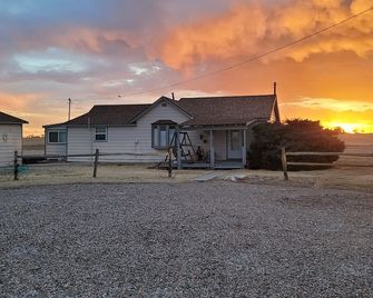 Country Faith Farm House - Wiley - Gebäude