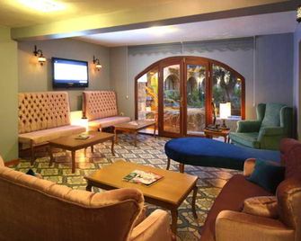 Palace Hotel Olive Odore - Küçükkuyu - Lounge