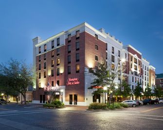 Hampton Inn & Suites Gainesville-Downtown - Gainesville - Toà nhà