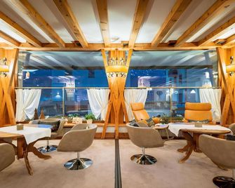 Hotel Cristallino d'Ampezzo - Cortina d'Ampezzo - Lounge