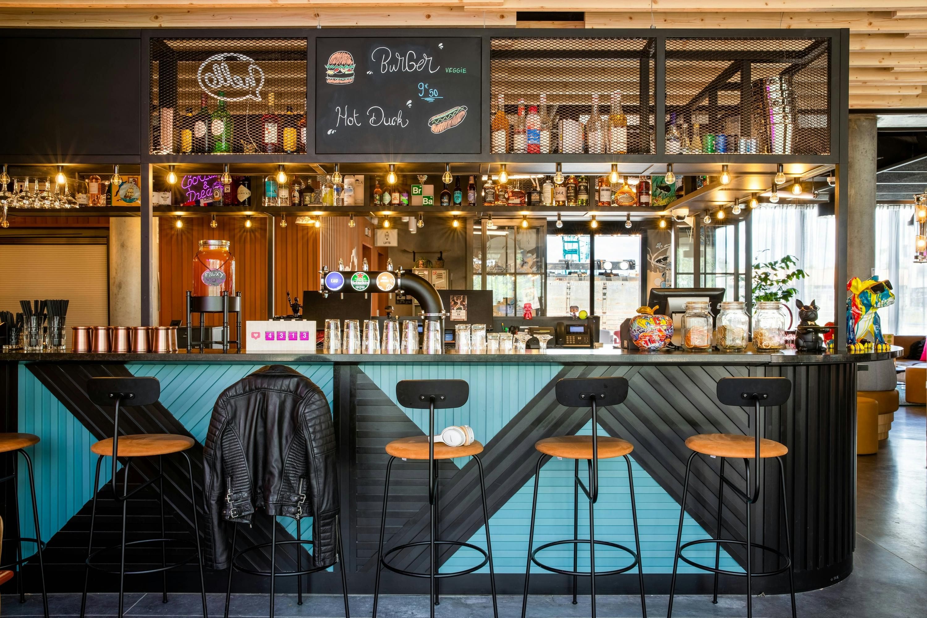 Moxy Bordeaux - בורדו - בר