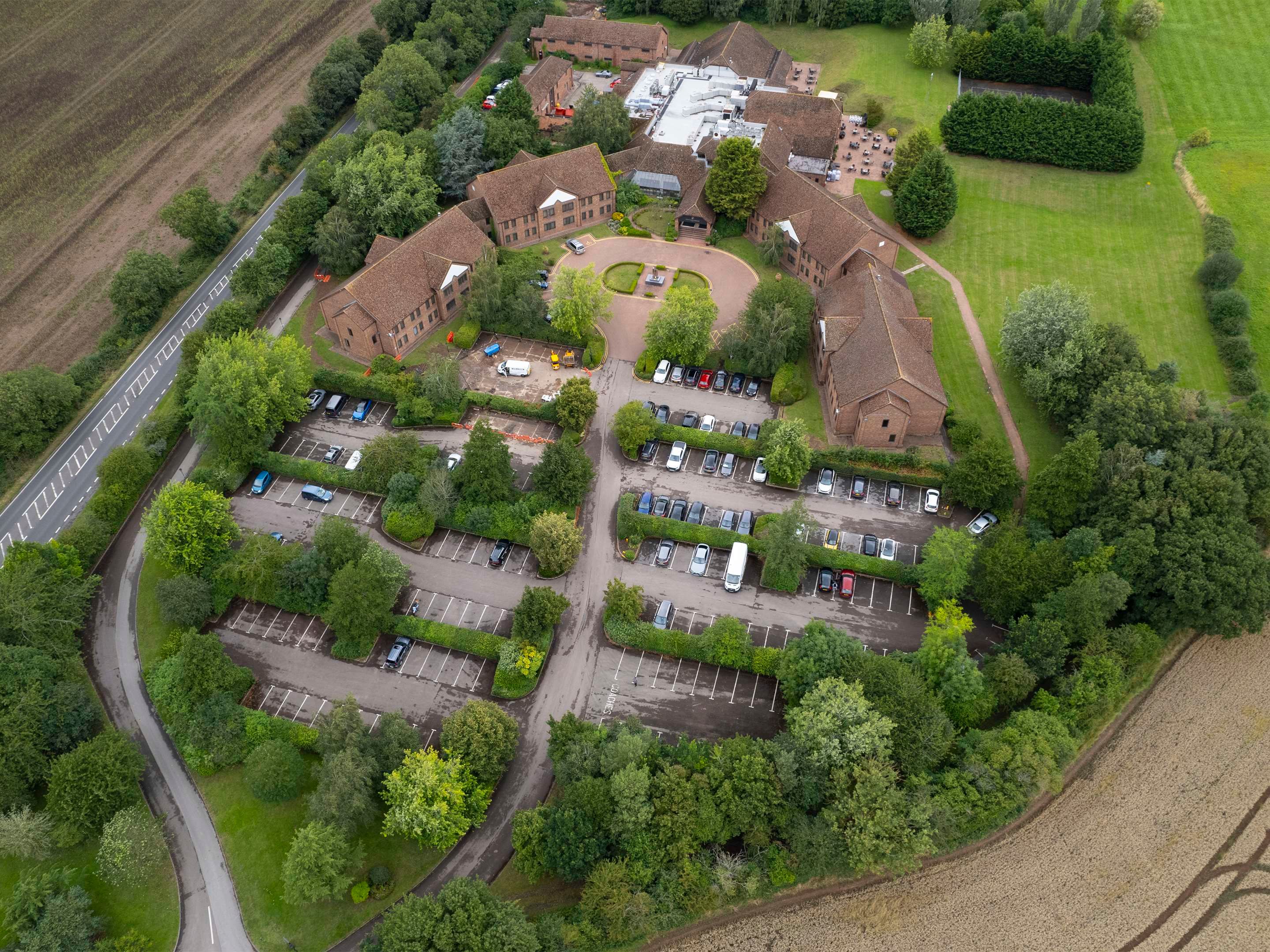 Stratford Manor Hotel - סטרטפורד אפון-אבון - בניין