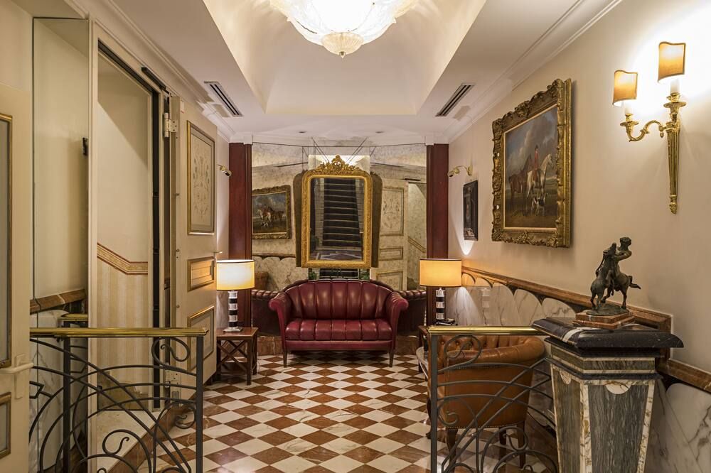 The Britannia Hotel - רומא - סלון