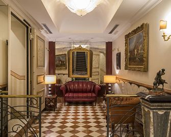 The Britannia Hotel - רומא - סלון